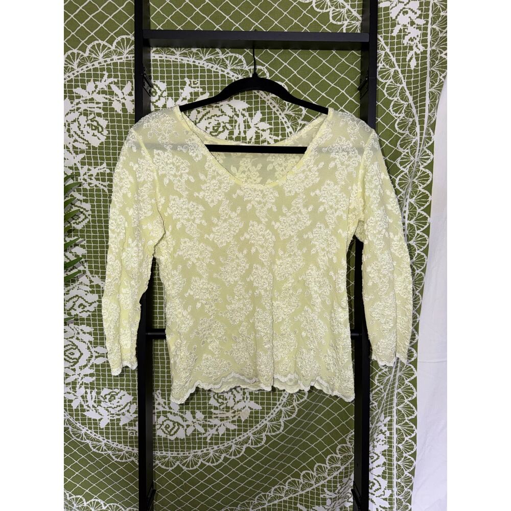 E.R.G. Collection XL Pastel Yellow Sheer Floral Lace Scoop Neck Top 3/4 Sleeve